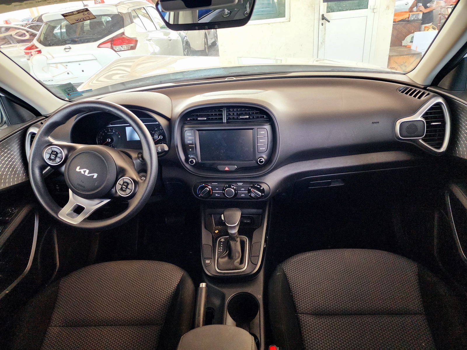 2022 KIA SOUL — 44217 Miles — Lot 72527904 — Souq - Marhaba Auctions Used Cars - Image 4