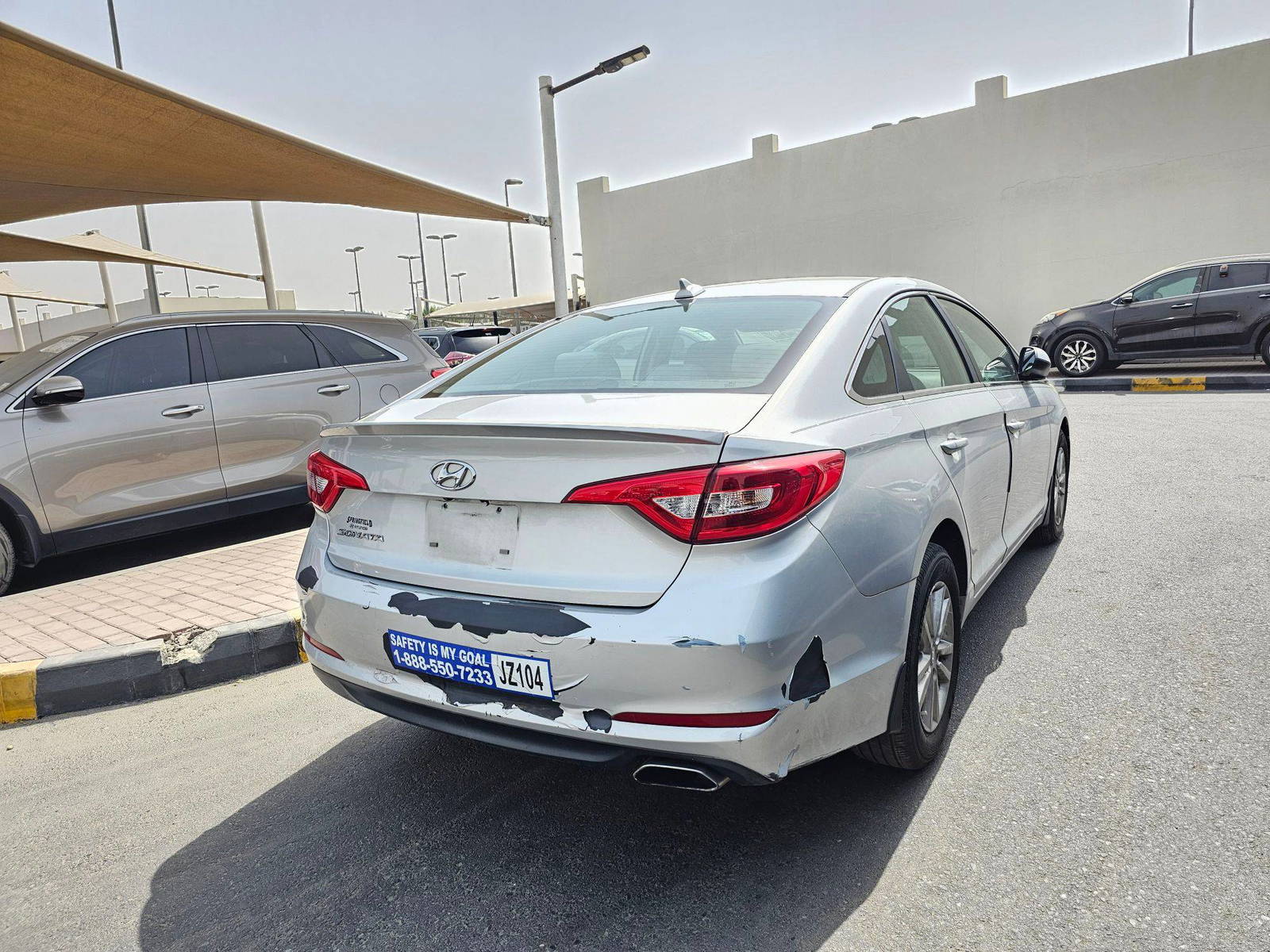 2015 HYUNDAI SONATA — 170760 Miles — Lot FH171999 — Souq - Marhaba Auctions Used Cars - Image 4