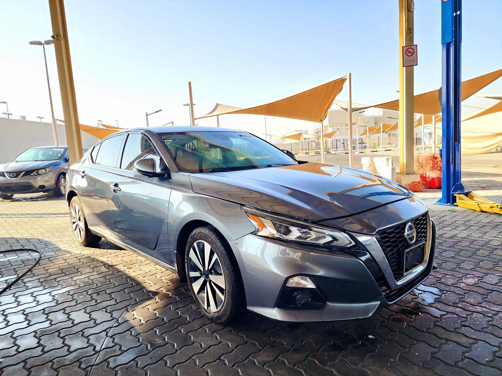 2019 NISSAN ALTIMA — 178815 Miles — Lot C132308 — Souq - Marhaba Auctions Used Cars - Image 3