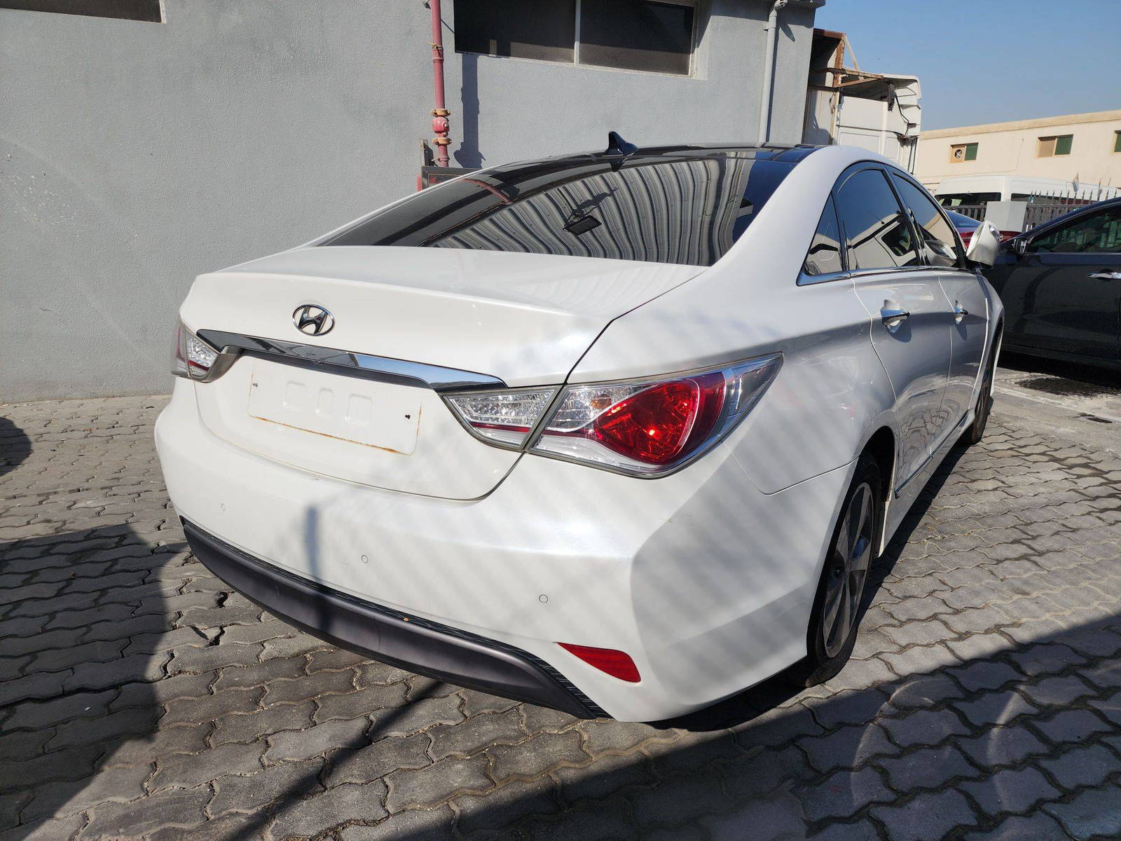 2012 HYUNDAI SONATA — 226941 KM — Lot 022663 — Ind. 12 - Marhaba Auctions Used Cars - Image 4