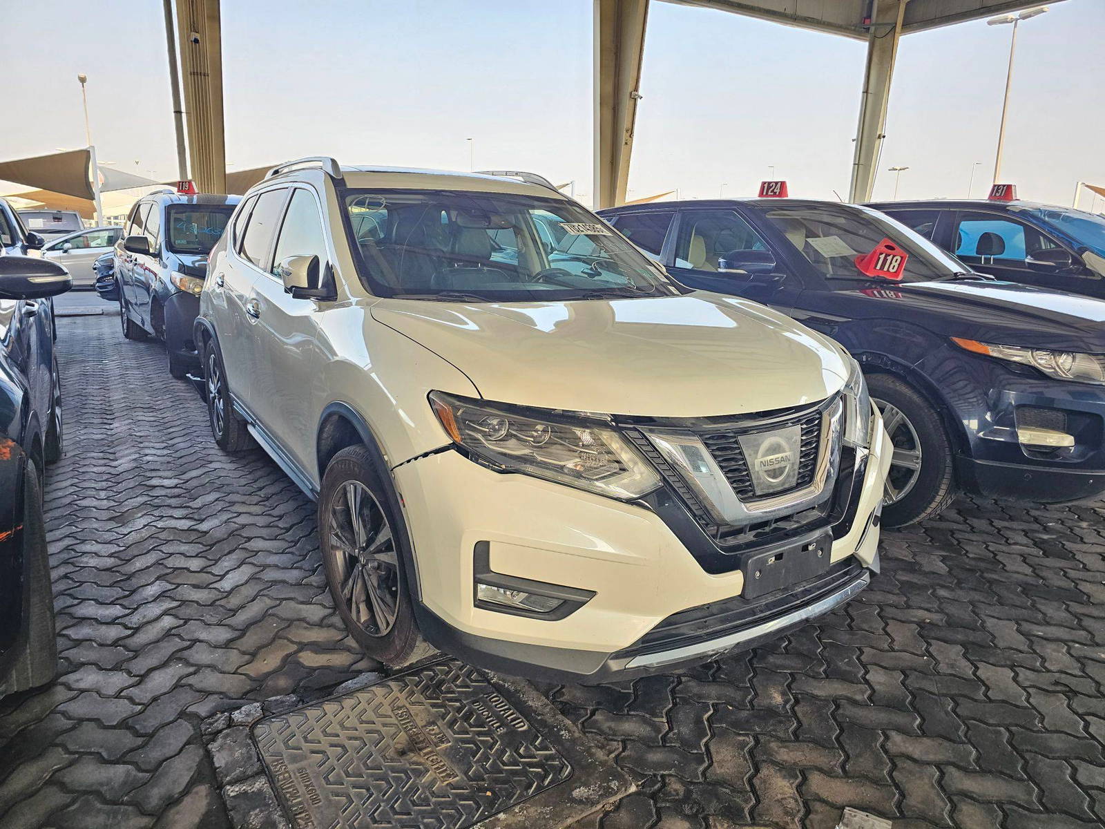 2017 NISSAN ROGUE — 113401 Miles — Lot 70214385 — Souq - Marhaba Auctions Used Cars - Image 4