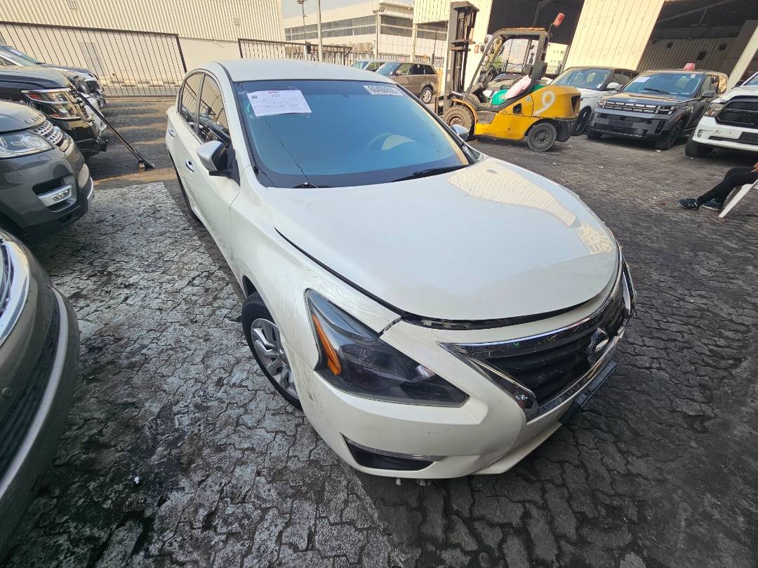 2015 NISSAN ALTIMA — 142294 Miles — Lot 60498655 — Main - Marhaba Auctions Used Cars - Image 4