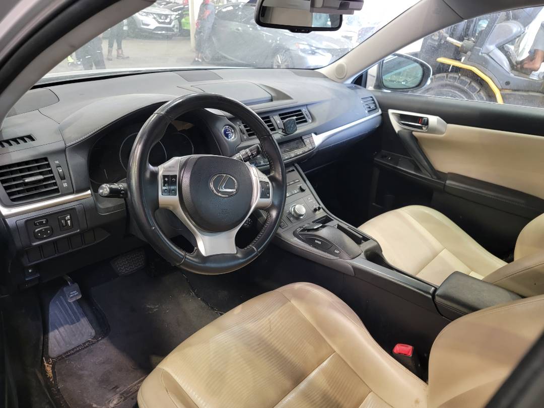 2012 LEXUS CT 200h — 119646 Miles — Lot 2087203 — Ind. 12 - Marhaba Auctions Used Cars - Image 6