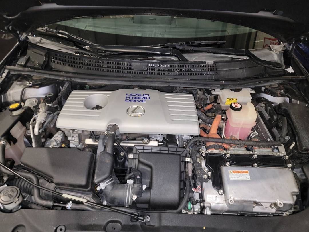 2012 LEXUS CT 200 — 99317 Miles — Lot C2113289 - Marhaba Auctions Used Cars - Image 8