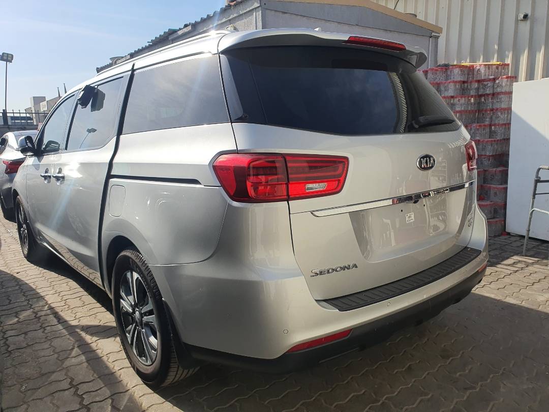 2020 KIA SEDONA — 112463 KM — Lot 6577450 — Main - Marhaba Auctions Used Cars - Image 3