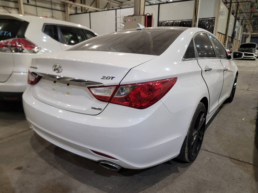 2013 HYUNDAI SONATA — 196886 KM — Lot AB2DH733647 — Main - Marhaba Auctions Used Cars - Image 3