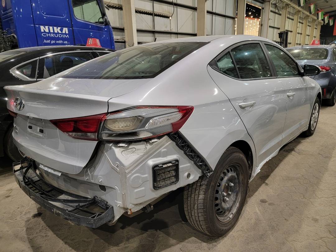 2018 HYUNDAI ELANTRA — 118337 Miles — Lot 646166 — Main - Marhaba Auctions Used Cars - Image 5