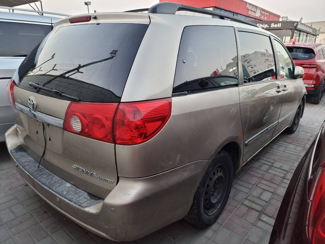 2007 TOYOTA SIENNA — 196366 Miles — Lot 214578 — Ind. 12 - Marhaba Auctions Used Cars - Image 4