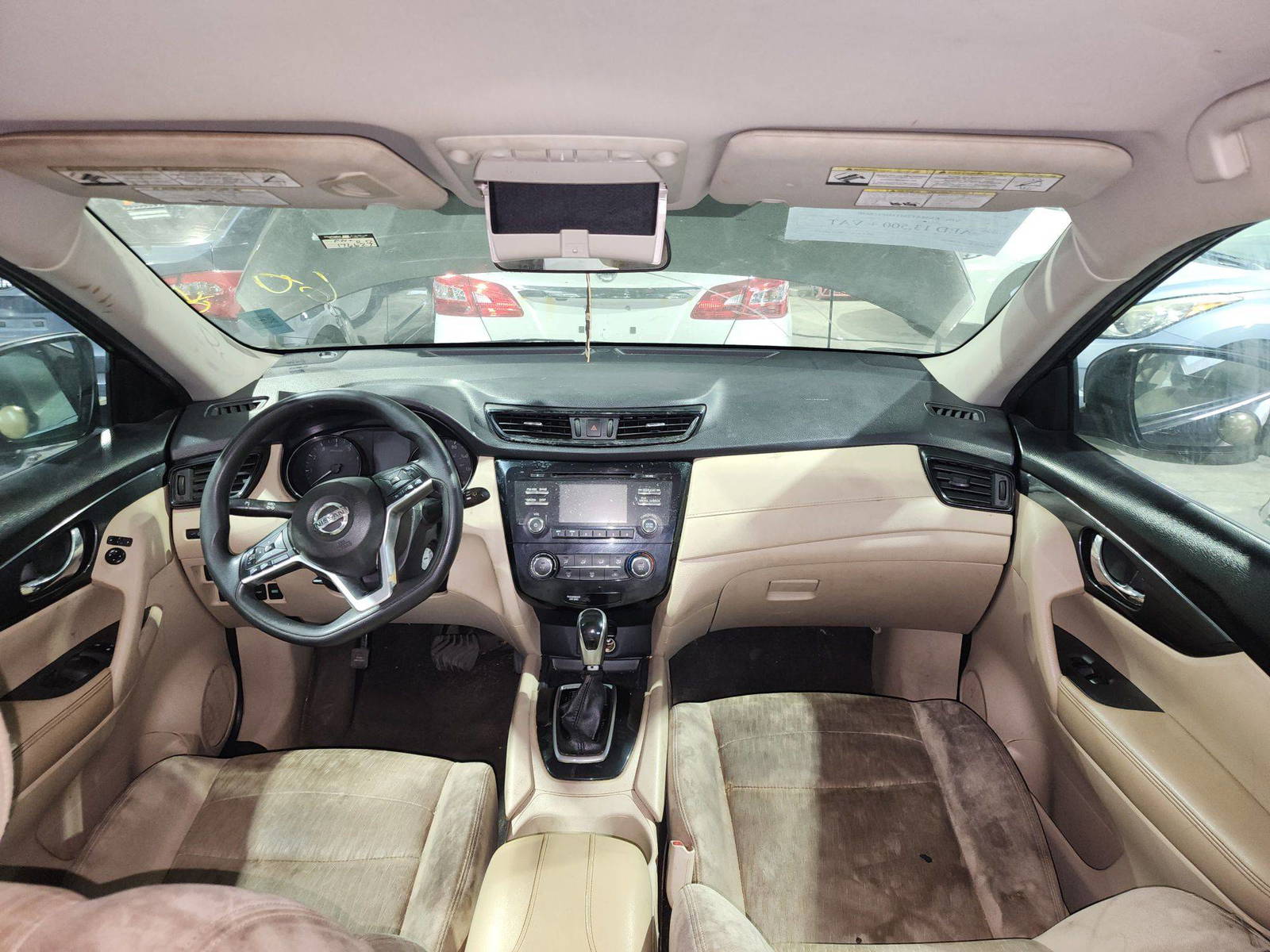 2017 NISSAN ROGUE — 176627 Miles — Lot 525256 — Al Quoz - Marhaba Auctions Used Cars - Image 8