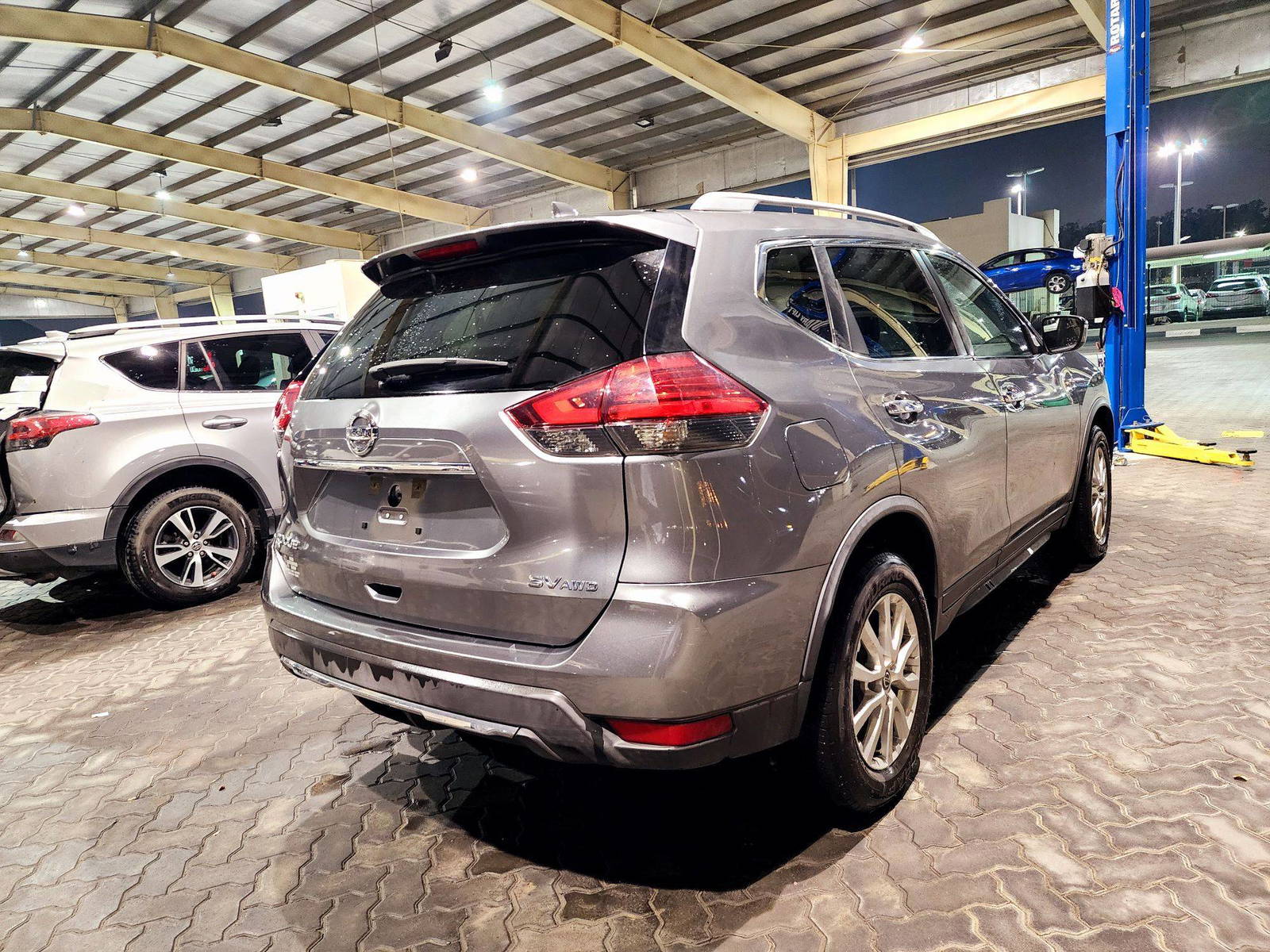 2017 NISSAN ROGUE — 135930 Miles — Lot MV8HP543371 — Souq - Marhaba Auctions Used Cars - Image 3