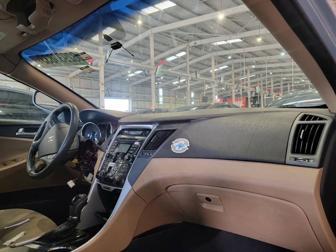 2011 HYUNDAI SONATA — 127985 Miles — Lot 82930833 - Marhaba Auctions Used Cars - Image 4