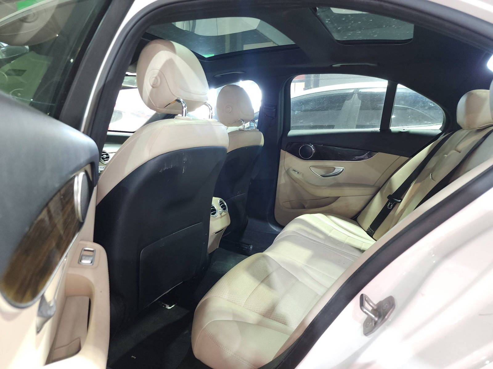 MERCEDES BENZ C300 2018 - Marhaba Auction Used Cars - Image 7