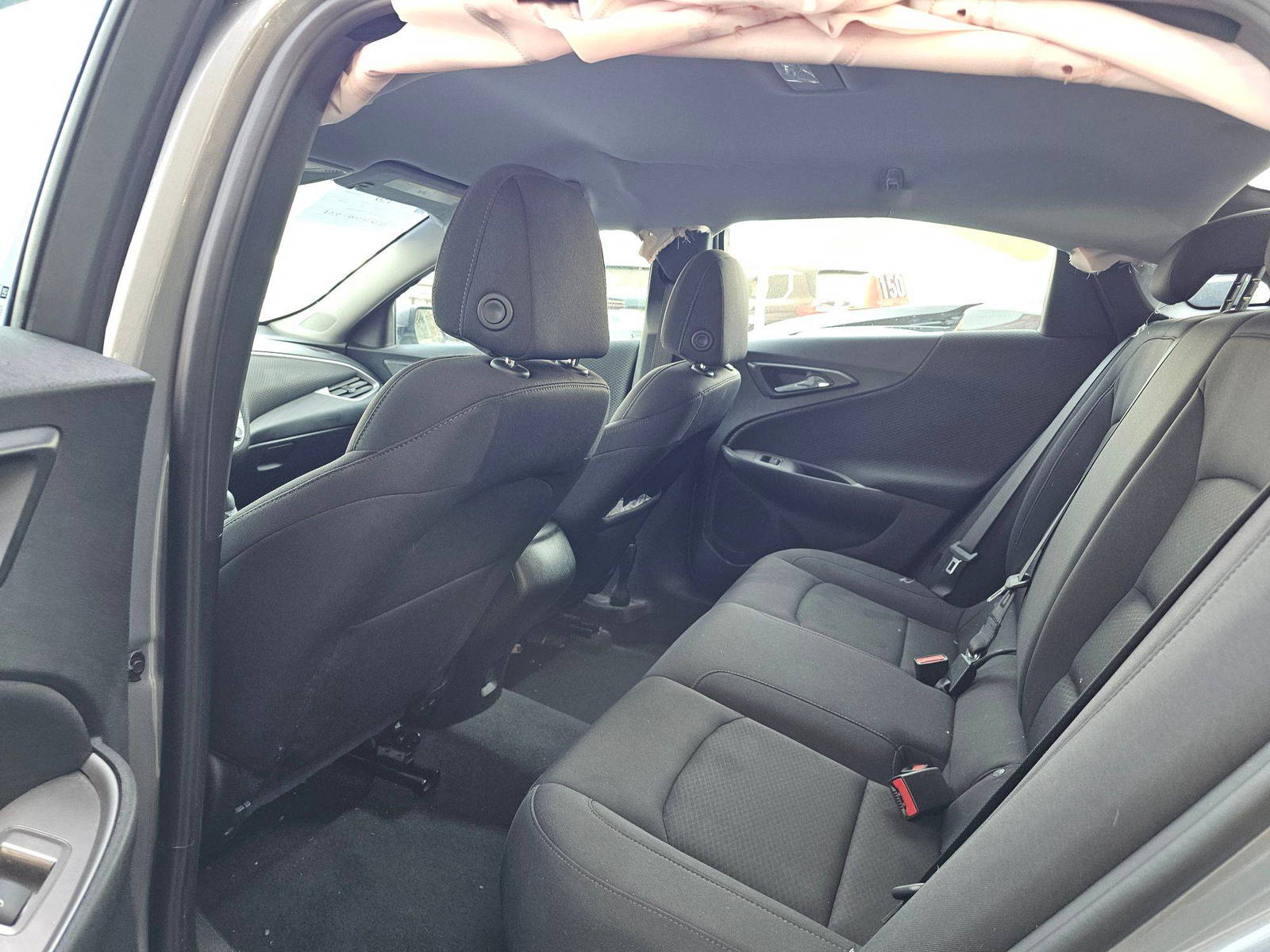 2023 CHEVROLET MALIBU — 25291 Miles — Lot F158885 — Souq - Marhaba Auctions Used Cars - Image 6