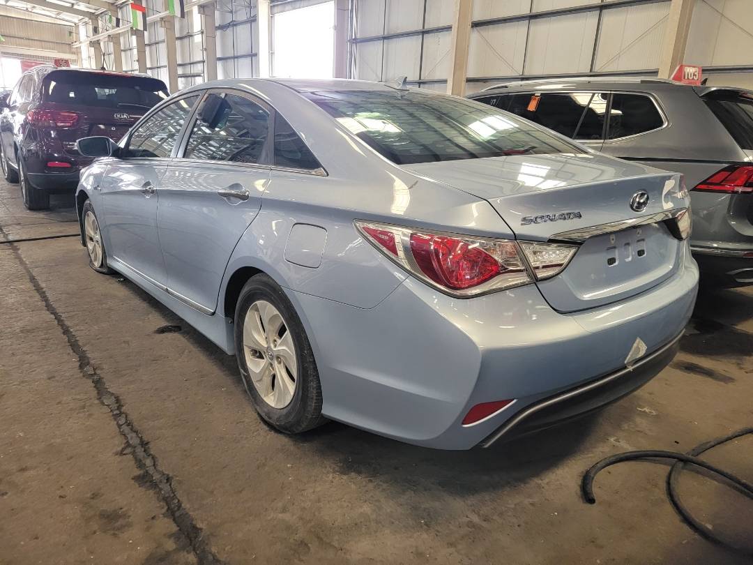 2015 HYUNDAI SONATA — 148555 Miles — Lot 134911 — Main - Marhaba Auctions Used Cars - Image 4