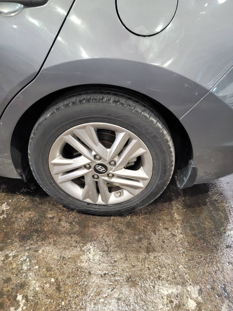 2020 HYUNDAI ELANTRA — 87715 Miles — Lot H510598 — Main - Marhaba Auctions Used Cars - Image 9
