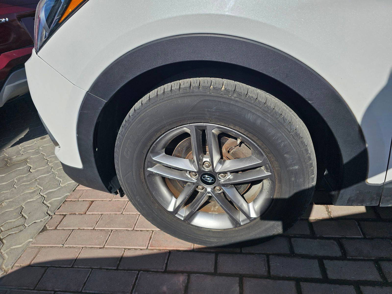 HYUNDAI SANTA FE 2018 - Marhaba Auction Used Cars - Image 10