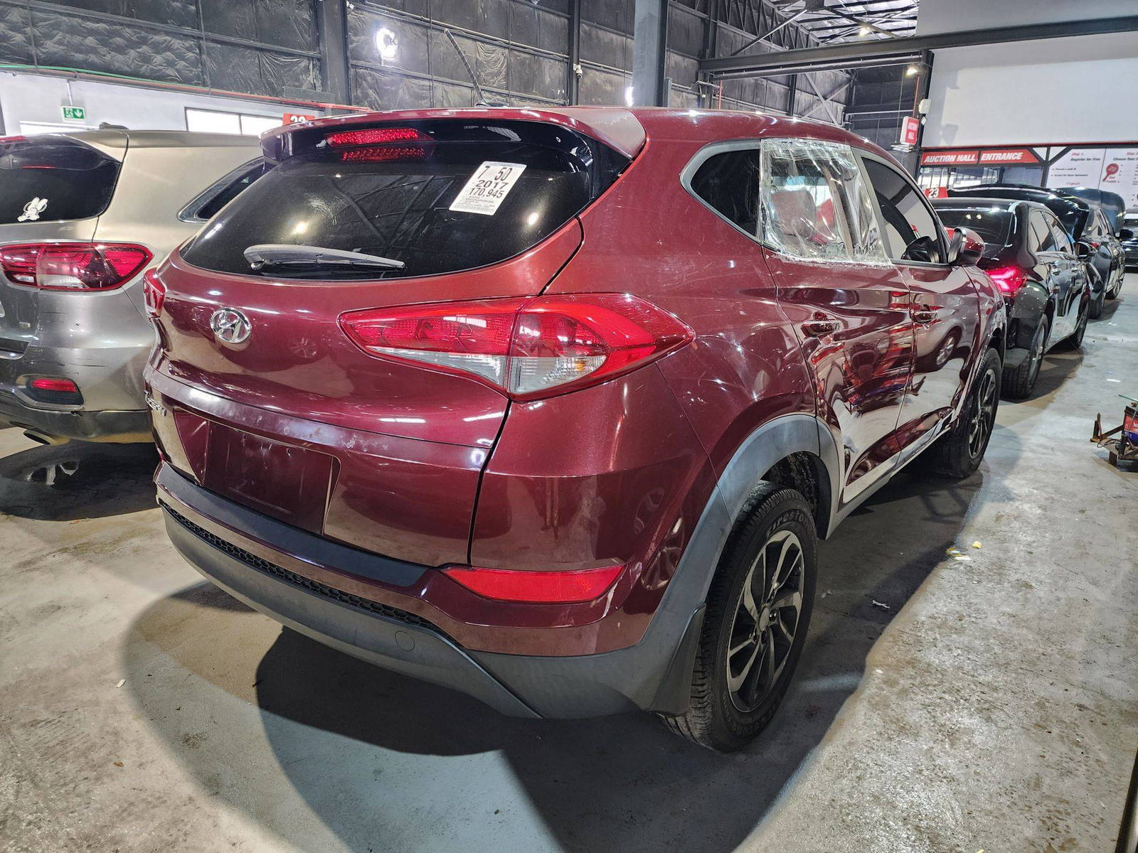 2017 HYUNDAI TUCSON — 170945 Miles — Lot 919728 — Souq - Marhaba Auctions Used Cars - Image 5