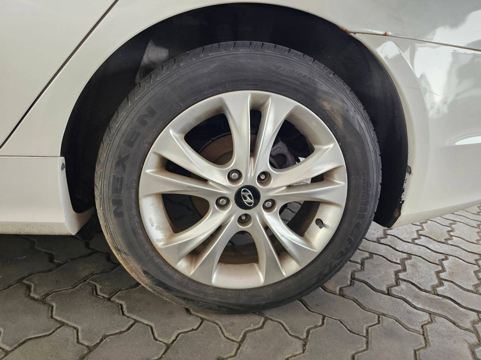 HYUNDAI SONATA 2012 - Marhaba Auction Used Cars - Image 10