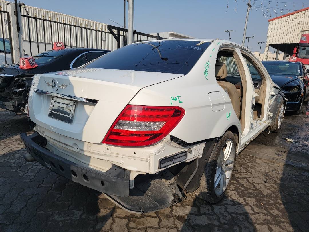 2013 MERCEDES BENZ C-250 — 116633 Miles — Lot DA858748 — Main - Marhaba Auctions Used Cars - Image 3