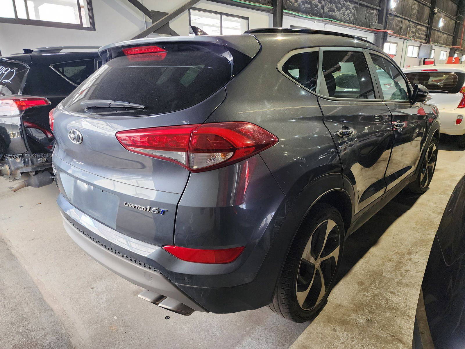 2017 HYUNDAI TUCSON — 90946 Miles — Lot 78254764 — Al Quoz - Marhaba Auctions Used Cars - Image 4