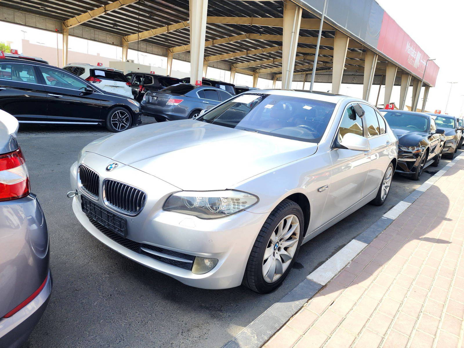 2011 BMW 528i — 173241 KM — Lot 567342 — Main - Marhaba Auctions Used Cars - Image 4