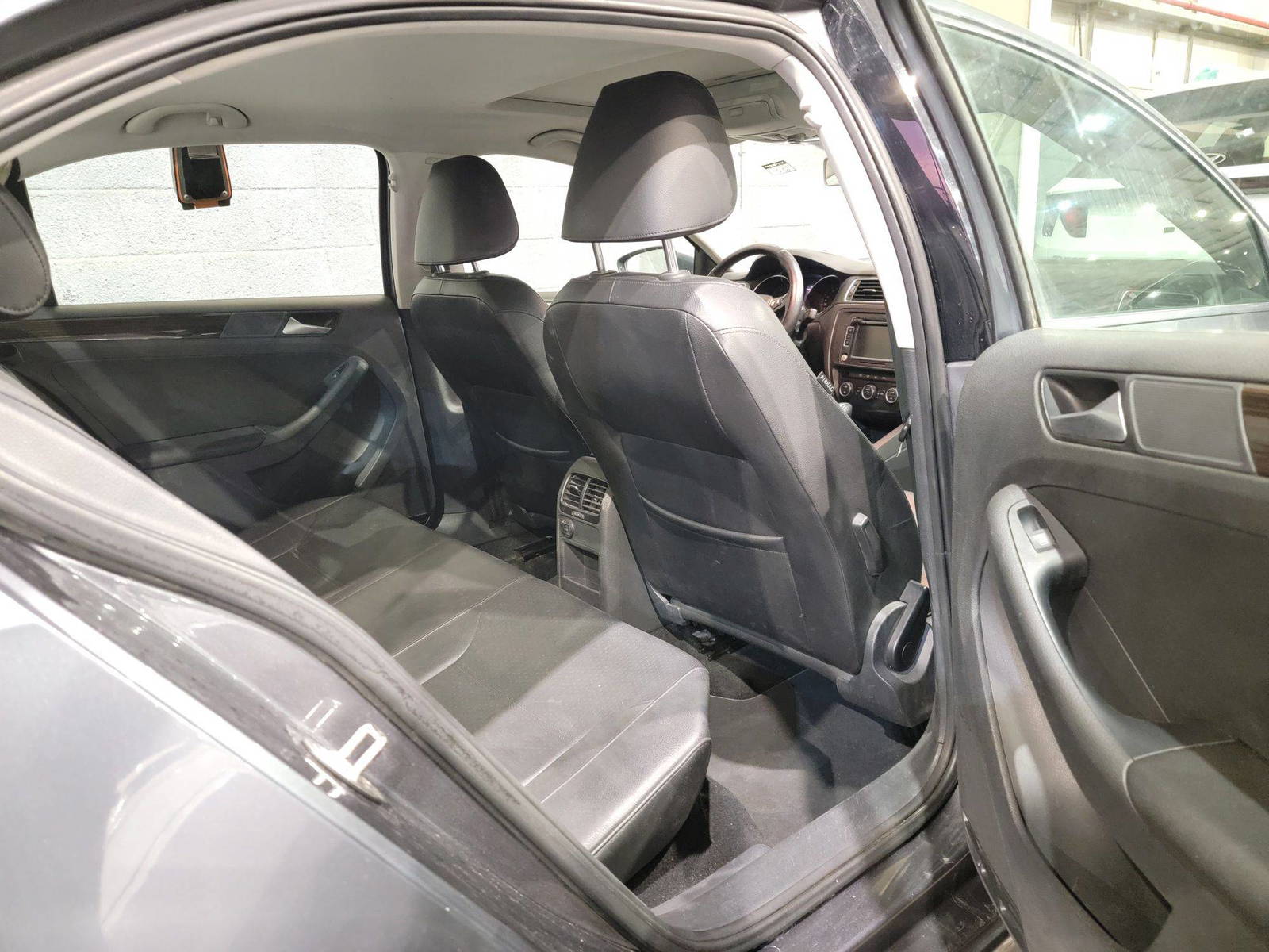 VOLKSWAGEN JETTA 2016 - Marhaba Auction Used Cars - Image 8