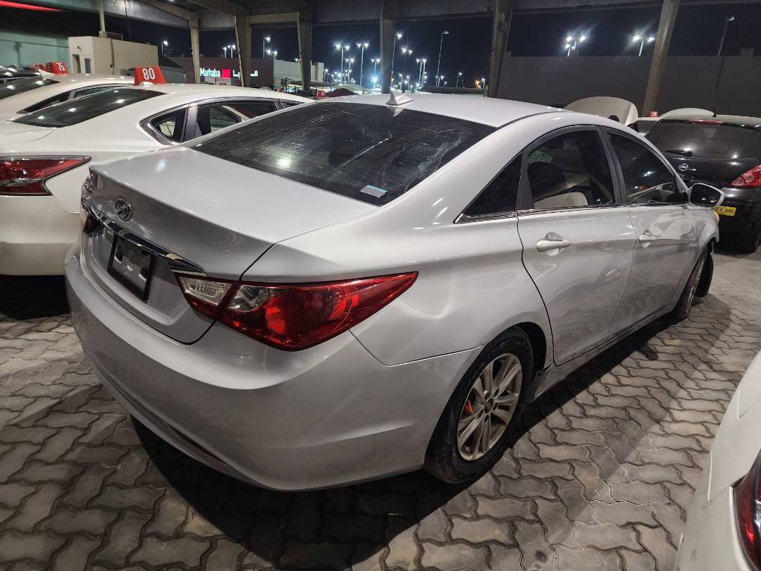 2013 HYUNDAI SONATA — 138628 Miles — Lot H768249 - Marhaba Auctions Used Cars - Image 8
