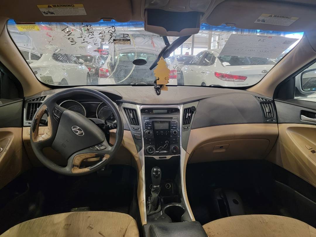2011 HYUNDAI SONATA — 191087 Miles — Lot H139773 — Main - Marhaba Auctions Used Cars - Image 7