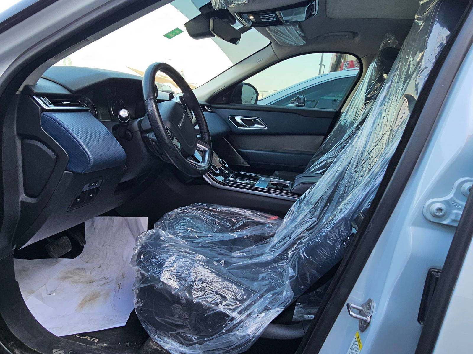 LAND ROVER RANGE ROVER VELAR 2020 - Marhaba Auction Used Cars - Image 9