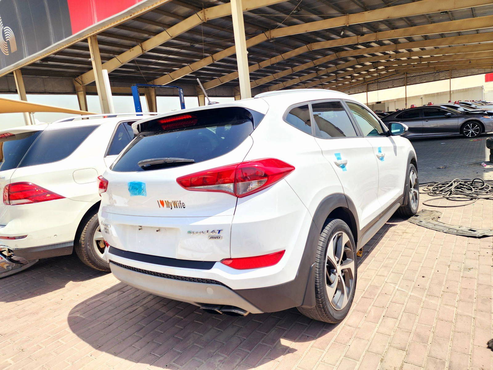 2017 HYUNDAI TUCSON — 153352 Miles — Lot 8HU352790 — Souq - Marhaba Auctions Used Cars - Image 3