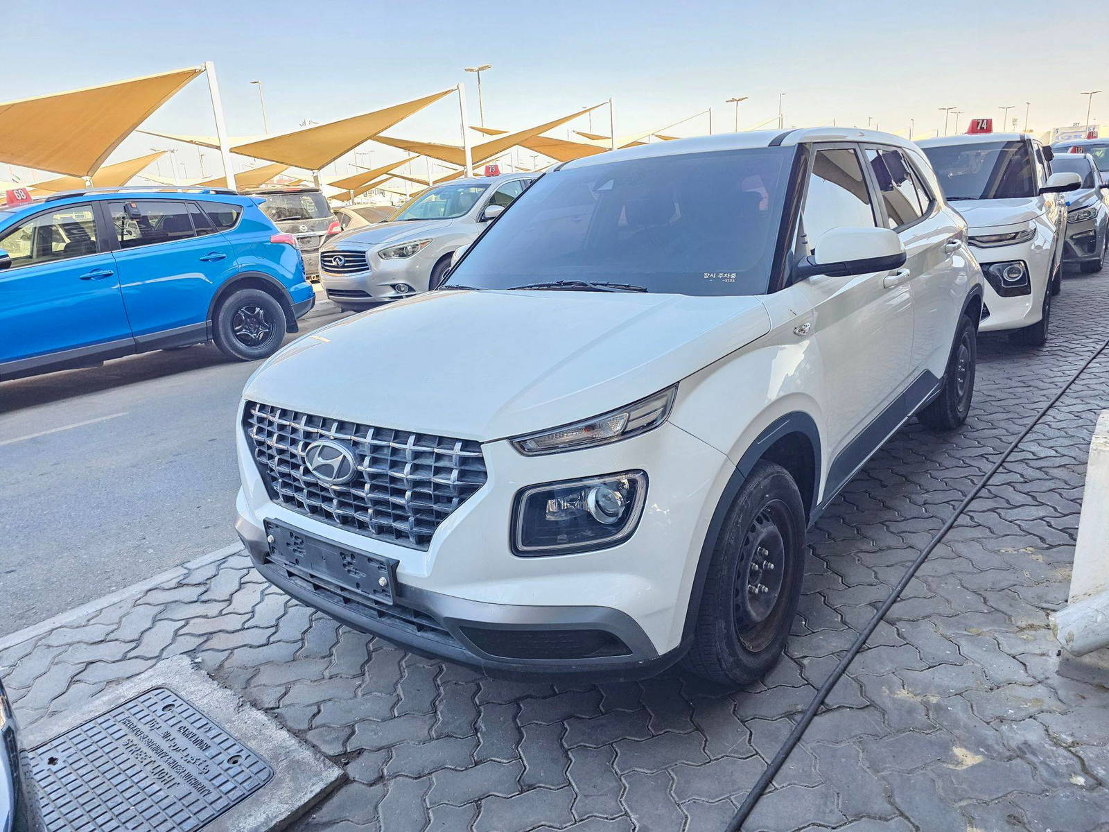 HYUNDAI VENUE SEL 2020 - Marhaba Auction Used Cars - Image 5