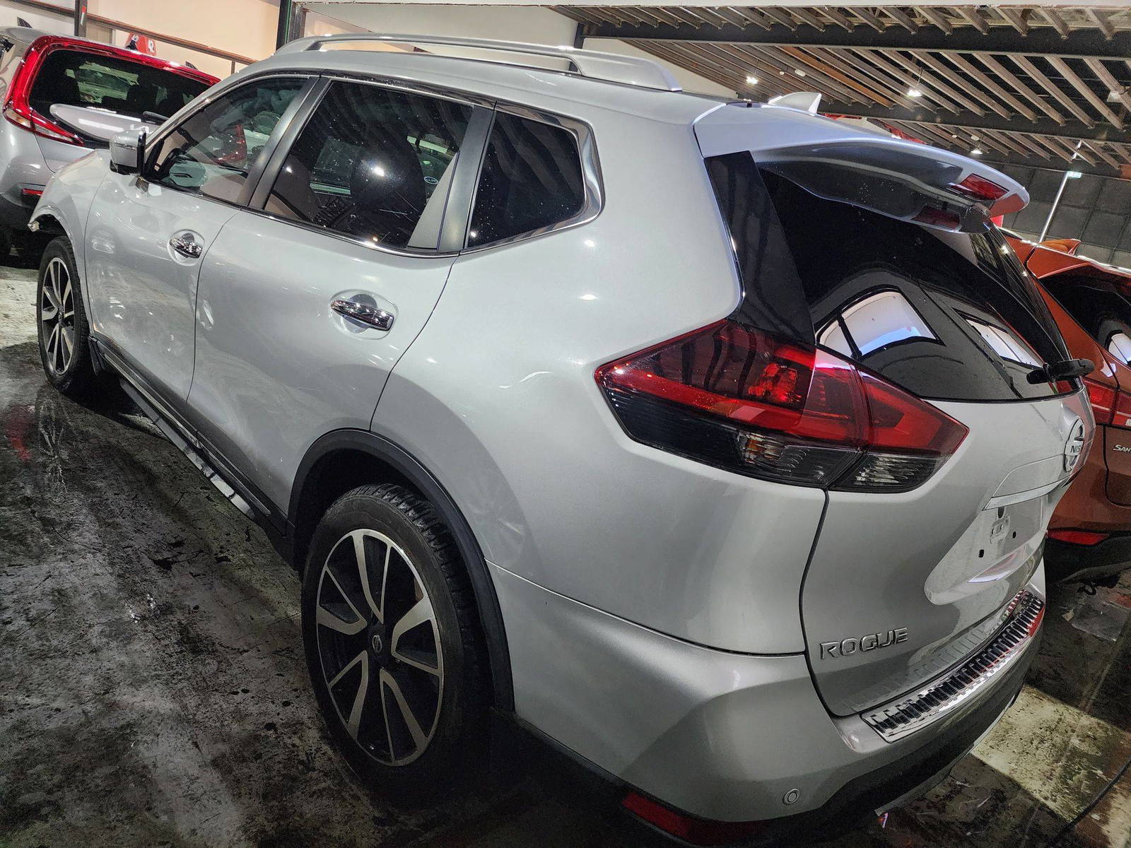 2019 NISSAN ROGUE — 60149 Miles — Lot 29462 — Al Quoz - Marhaba Auctions Used Cars - Image 4