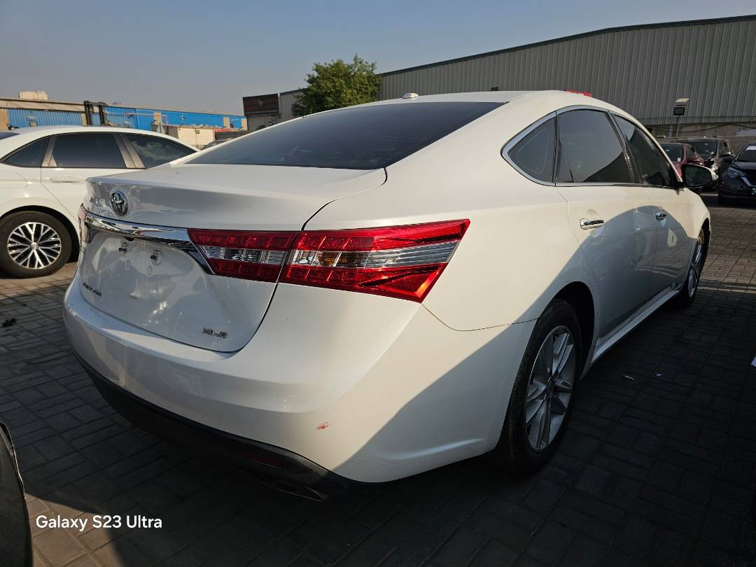 2015 TOYOTA AVALON — 220578 Miles — Lot U137429 — Main - Marhaba Auctions Used Cars - Image 3