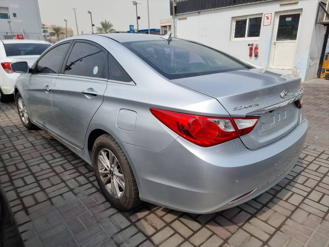 2012 HYUNDAI SONATA — 190403 KM — Lot 473279 — Souq - Marhaba Auctions Used Cars - Image 5