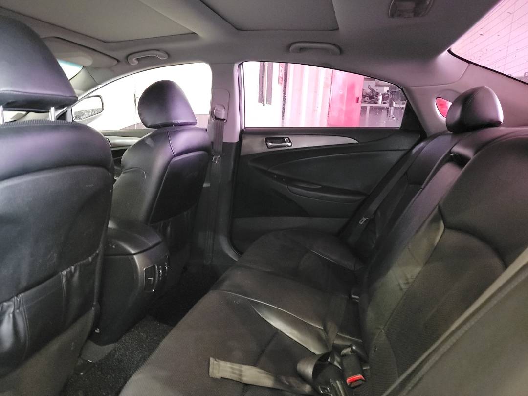 2012 HYUNDAI SONATA — 180399 KM — Lot 008648 — Main - Marhaba Auctions Used Cars - Image 7