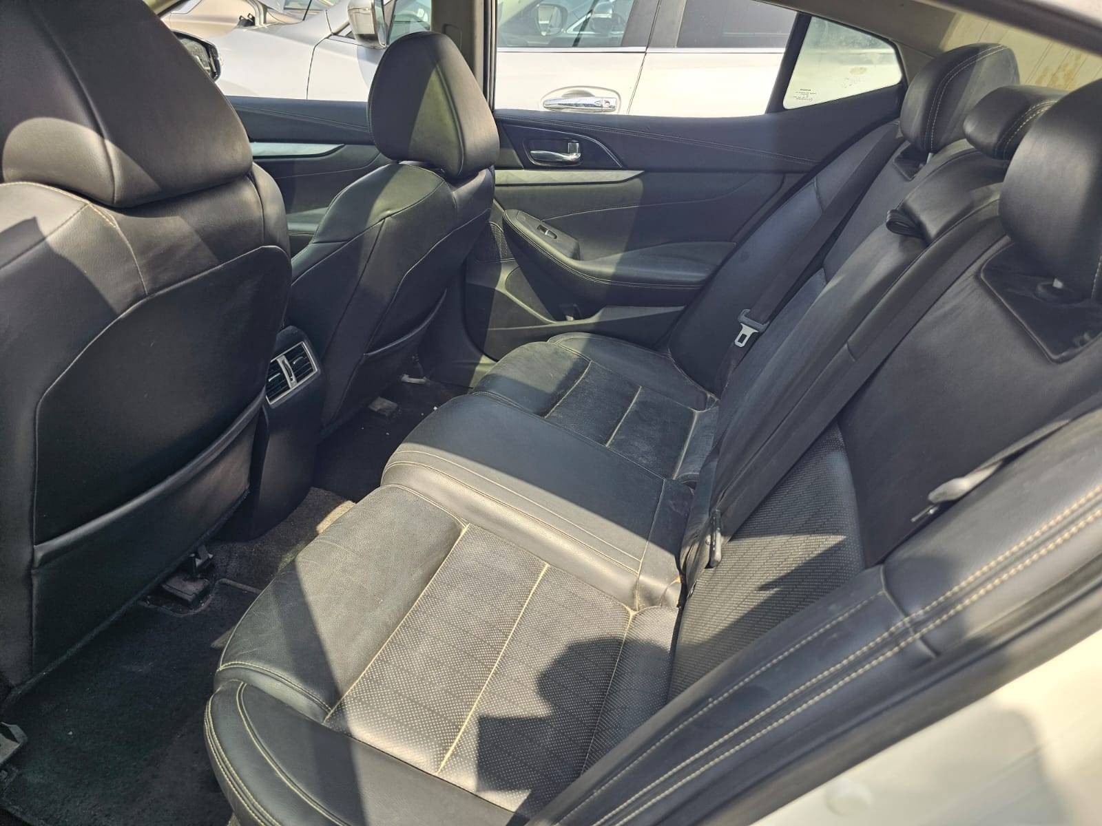 2016 NISSAN MAXIMA — 135762 Miles — Lot C384634 — Main - Marhaba Auctions Used Cars - Image 4