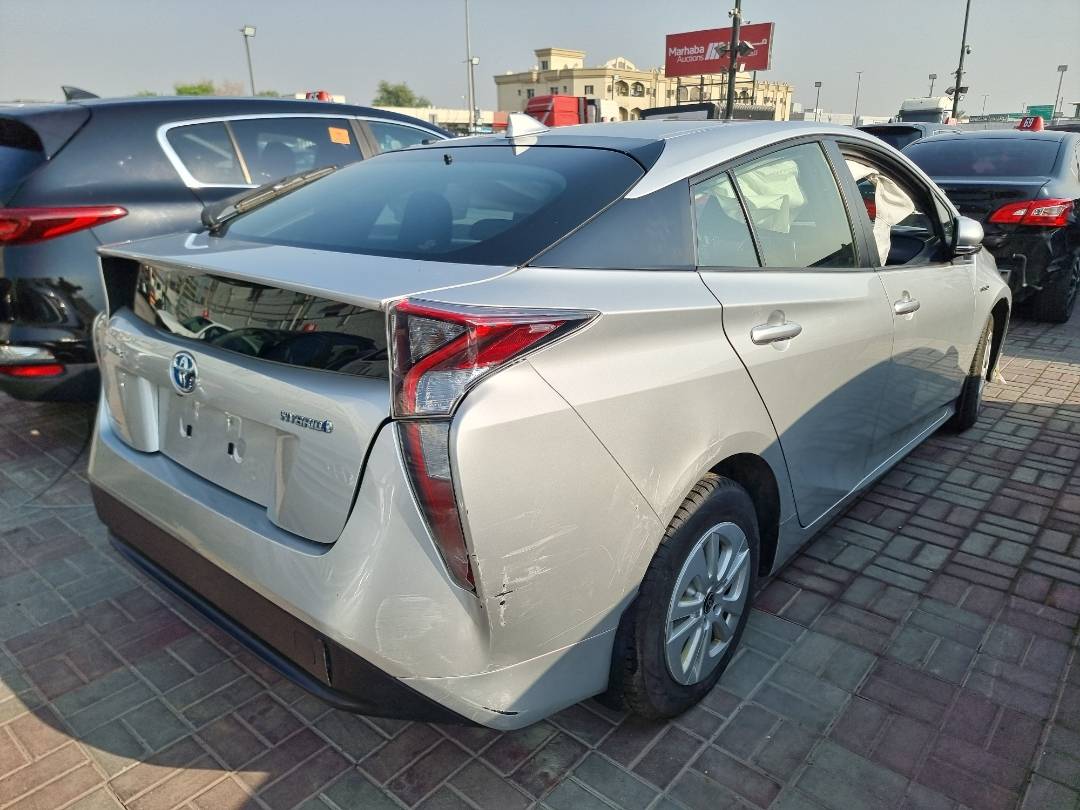 2018 TOYOTA PRIUS — 93055 KM — Lot 125487 — Main - Marhaba Auctions Used Cars - Image 4