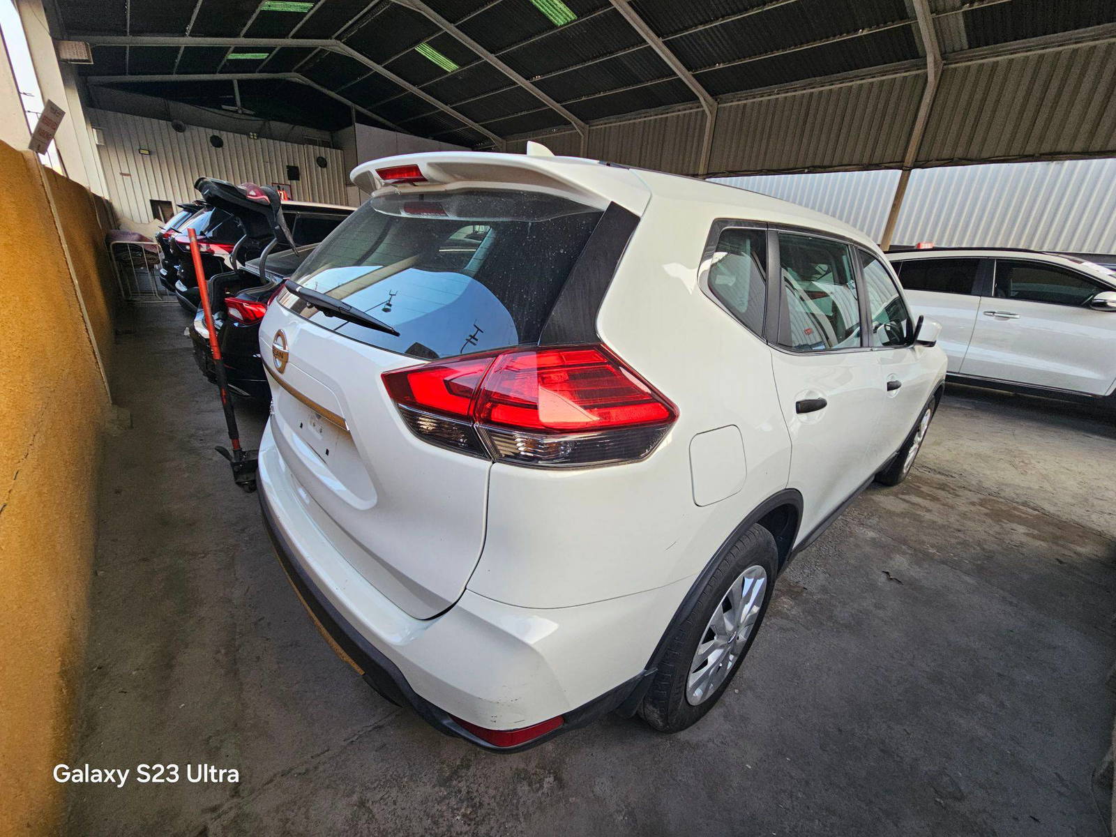 NISSAN ROGUE 2017 - Marhaba Auction Used Cars - Image 6