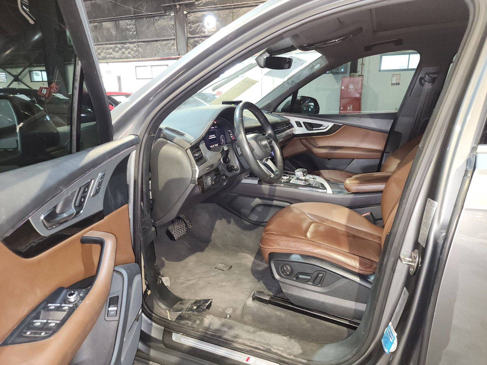 AUDI Q7 2018 - Marhaba Auction Used Cars - Image 12