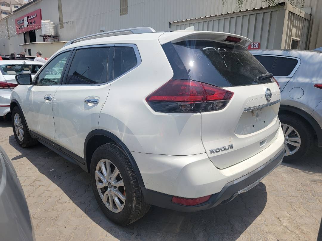 2018 NISSAN ROGUE — 120749 Miles — Lot C791446 — Main - Marhaba Auctions Used Cars - Image 5