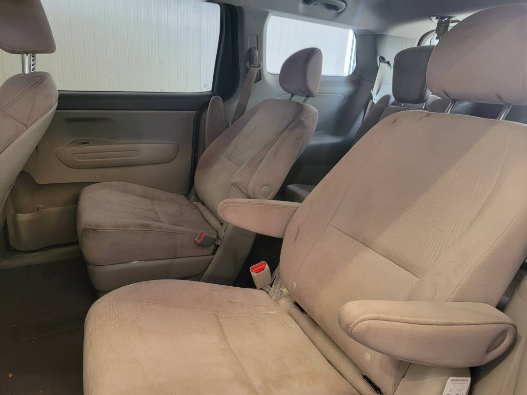 2015 KIA SEDONA — 93598 Miles — Lot 38973270 — Main - Marhaba Auctions Used Cars - Image 6
