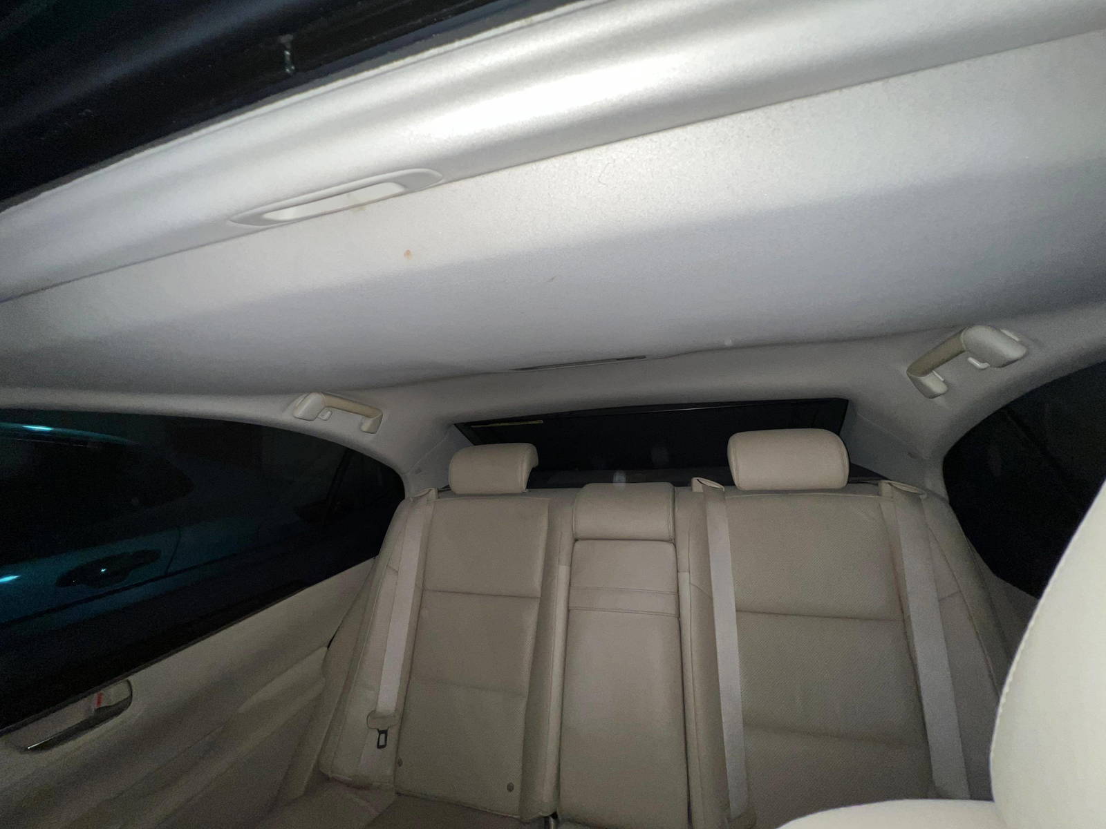 2013 LEXUS ES 350 — 104 030 Miles — Lot XD2071811 - Marhaba Auctions Used Cars - Image 6