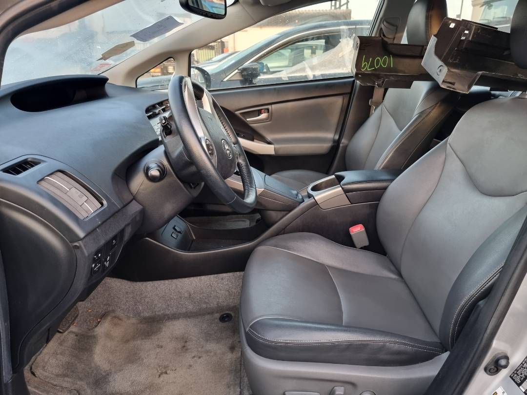 2013 TOYOTA PRIUS — 253042 Miles — Lot 78874994 — Ind. 12 - Marhaba Auctions Used Cars - Image 6