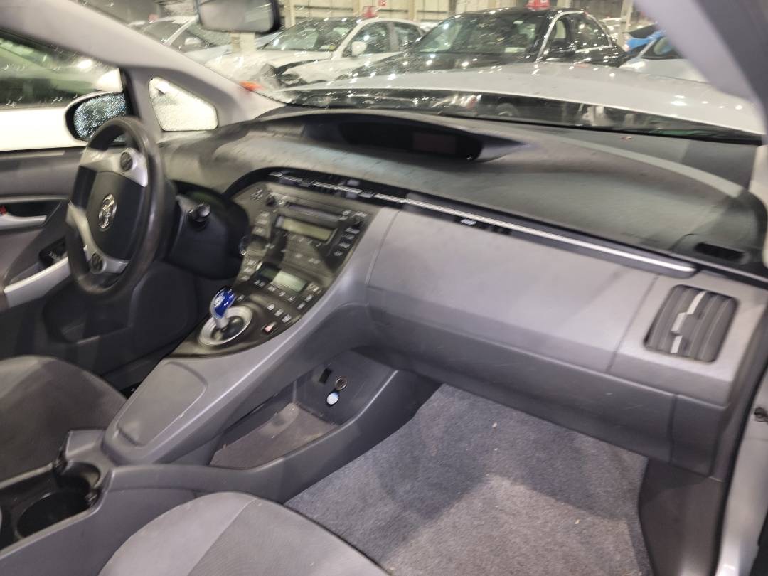 2010 TOYOTA PRIUS — 196649 Miles — Lot 37623093 - Marhaba Auctions Used Cars - Image 9