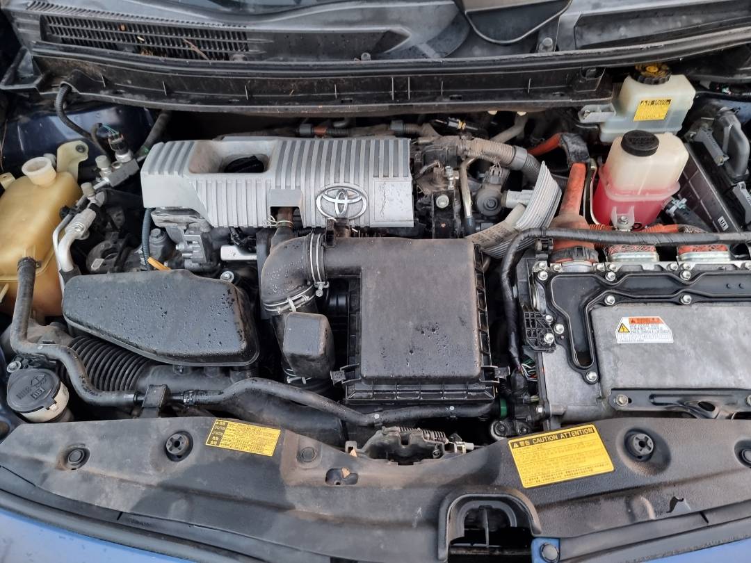 TOYOTA PRIUS 2010 - Marhaba Auction Used Cars - Image 10