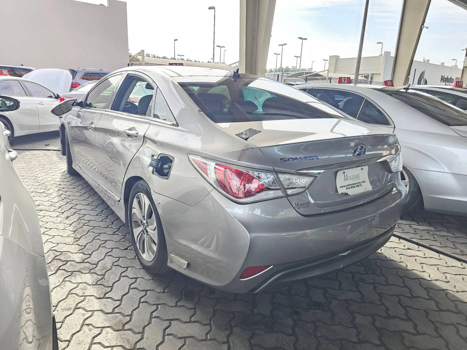 2013 HYUNDAI SONATA — 180391 Miles — Lot A050696 — Souq - Marhaba Auctions Used Cars - Image 5