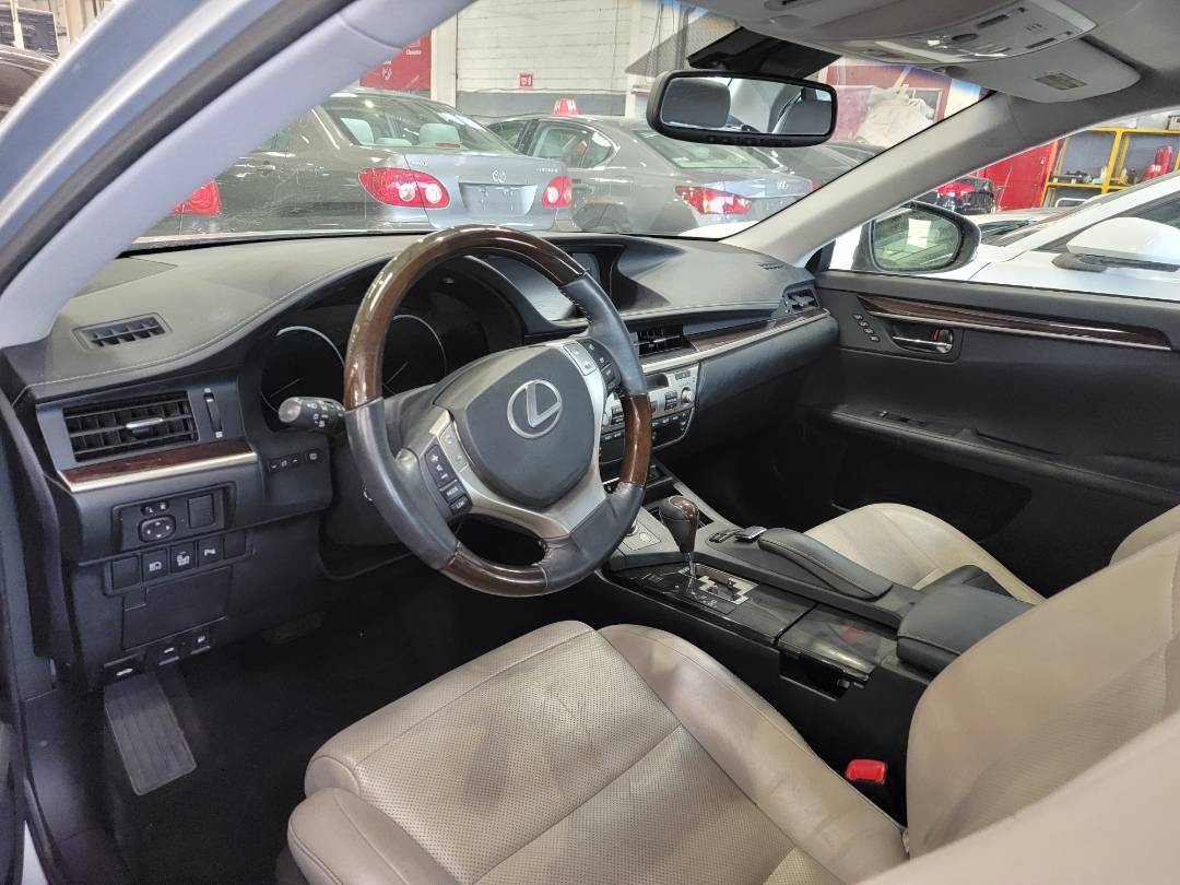 2014 LEXUS ES 350 — 89520 Miles — Lot 54777634 — Main - Marhaba Auctions Used Cars - Image 6