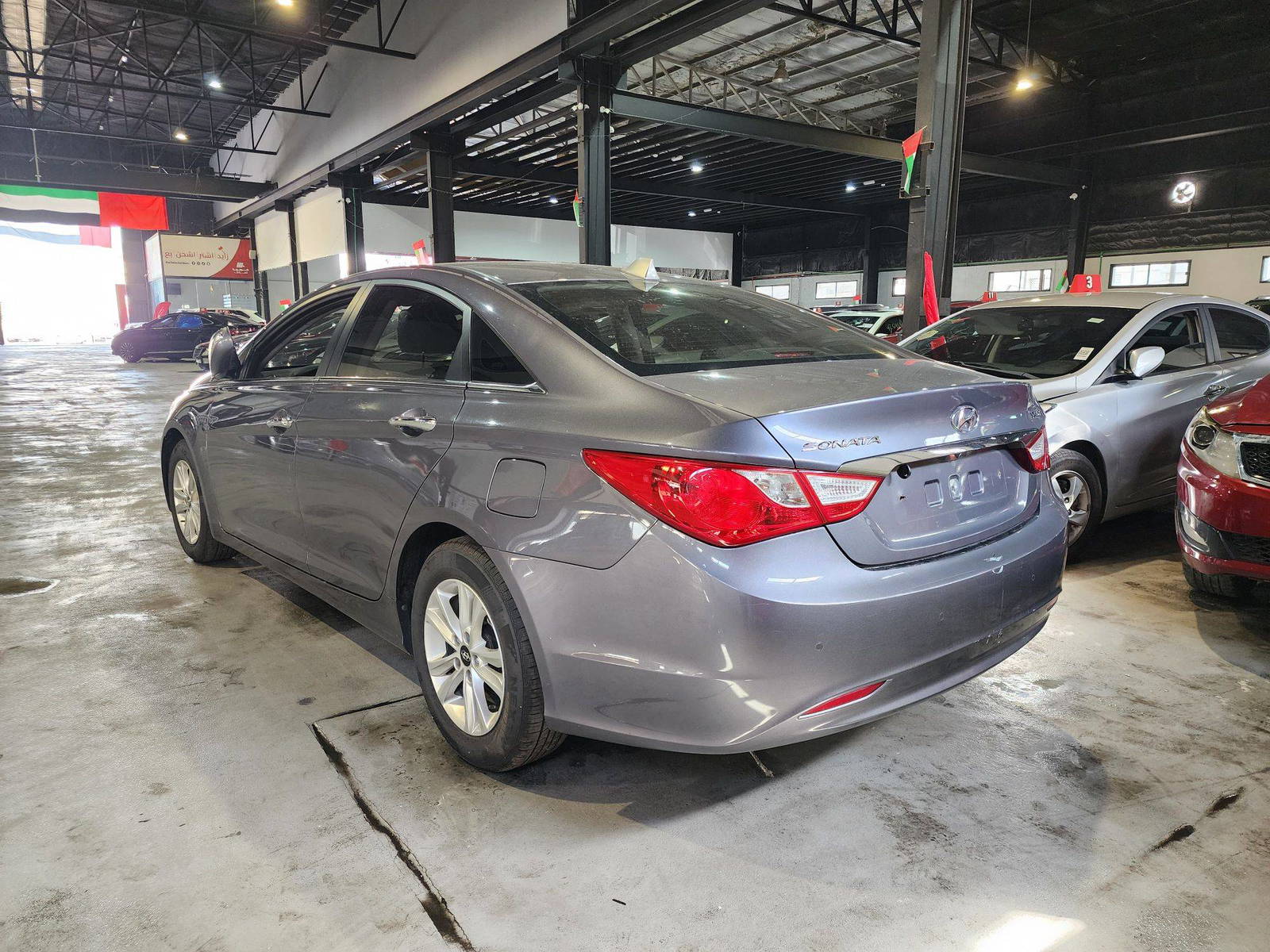 2011 HYUNDAI SONATA — 203034 KM — Lot 334906 — Al Quoz - Marhaba Auctions Used Cars - Image 6