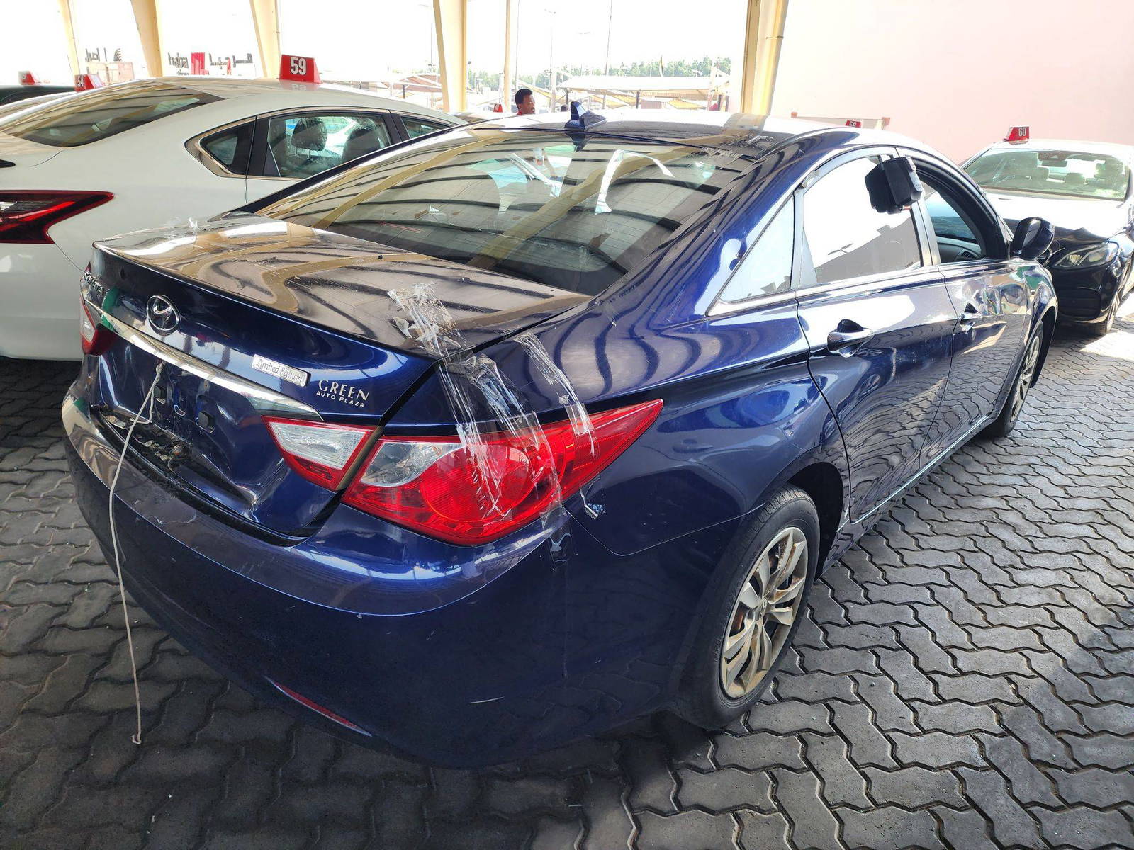 2011 HYUNDAI SONATA — 177424 Miles — Lot 37698742 - Marhaba Auctions Used Cars - Image 3