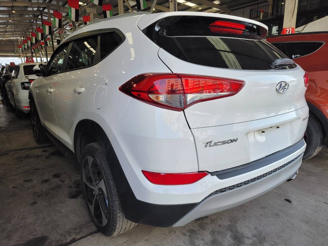 2017 HYUNDAI TUCSON — 102663 Miles — Lot 365710 - Marhaba Auctions Used Cars - Image 4